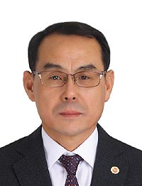 김진관 심사위원